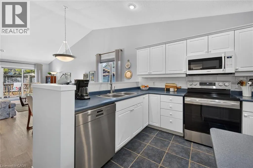 303 CENTRAL Avenue Unit# 5 #5