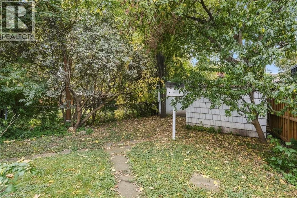 40 AIKMAN Avenue