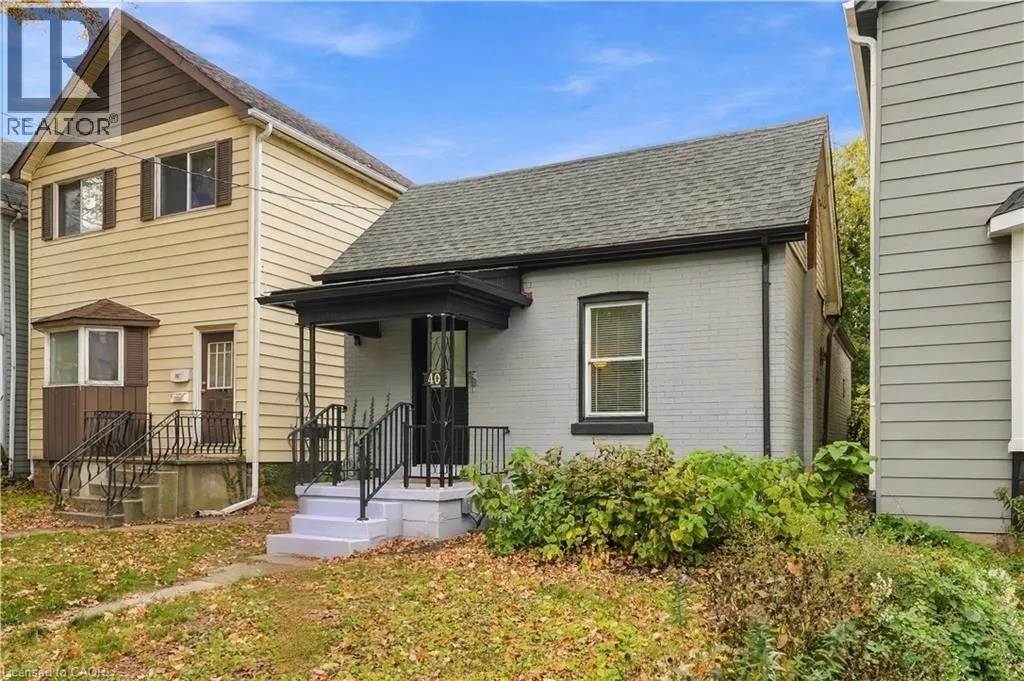 40 AIKMAN Avenue