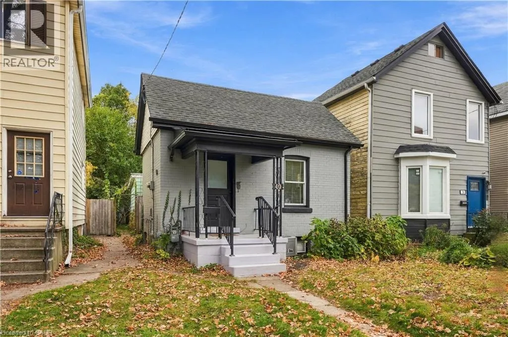 40 AIKMAN Avenue
