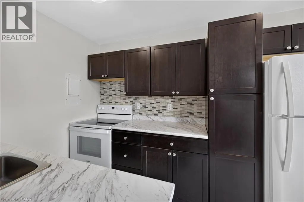 141 CATHARINE Street S Unit# 1004 #1004
