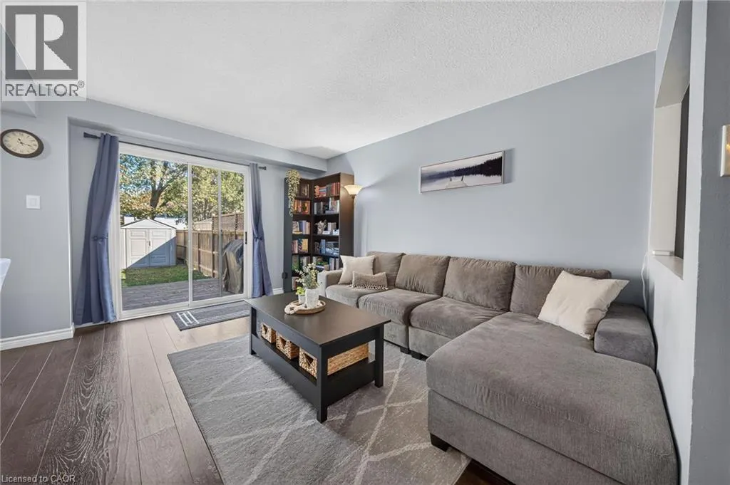 85 GLEDHILL Crescent