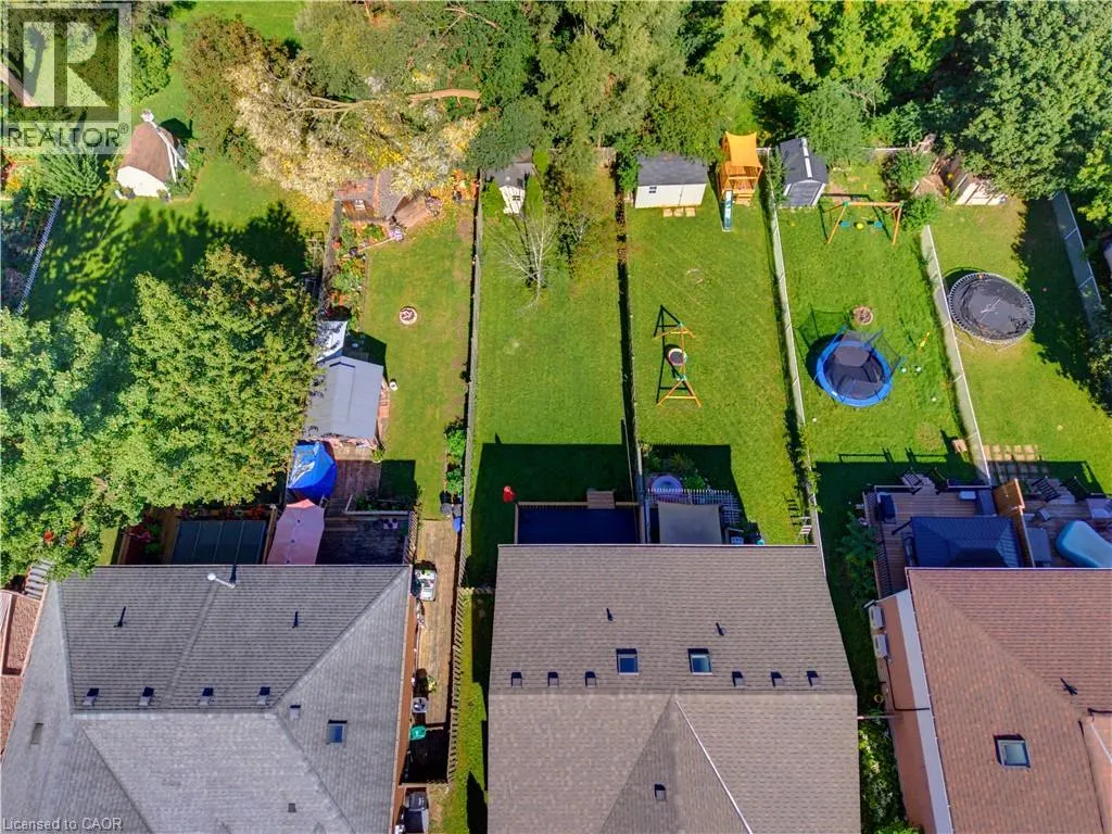 80 HIGHLAND Crescent