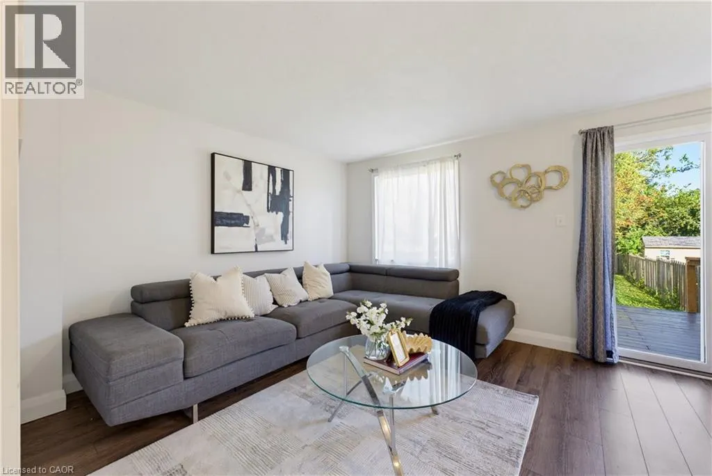 80 HIGHLAND Crescent