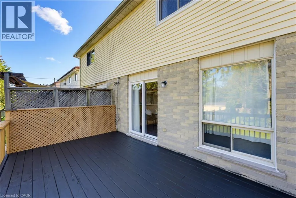 80 HIGHLAND Crescent