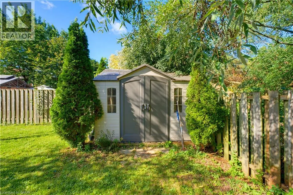 80 HIGHLAND Crescent