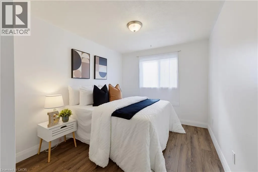 80 HIGHLAND Crescent