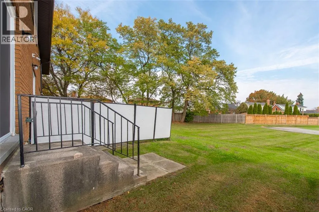 59 WOODMAN Drive N