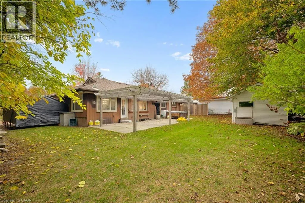 3 OAKWOOD Avenue