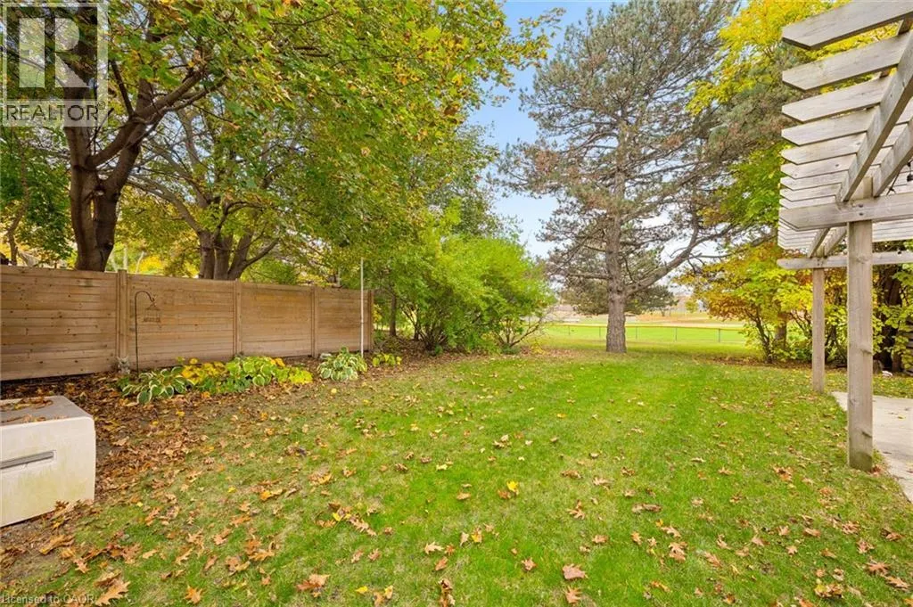 3 OAKWOOD Avenue
