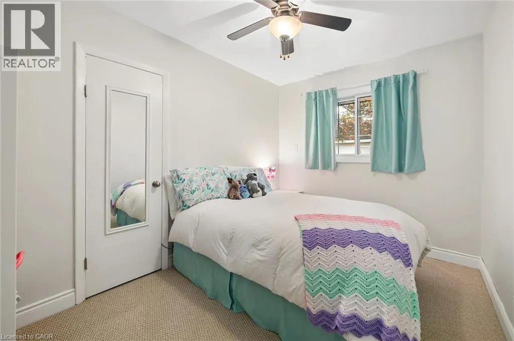 3 OAKWOOD Avenue