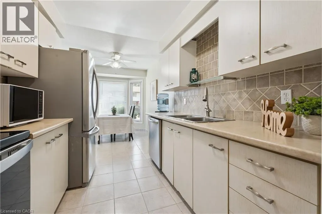 219 KINGSWOOD Drive Unit# 59 #59