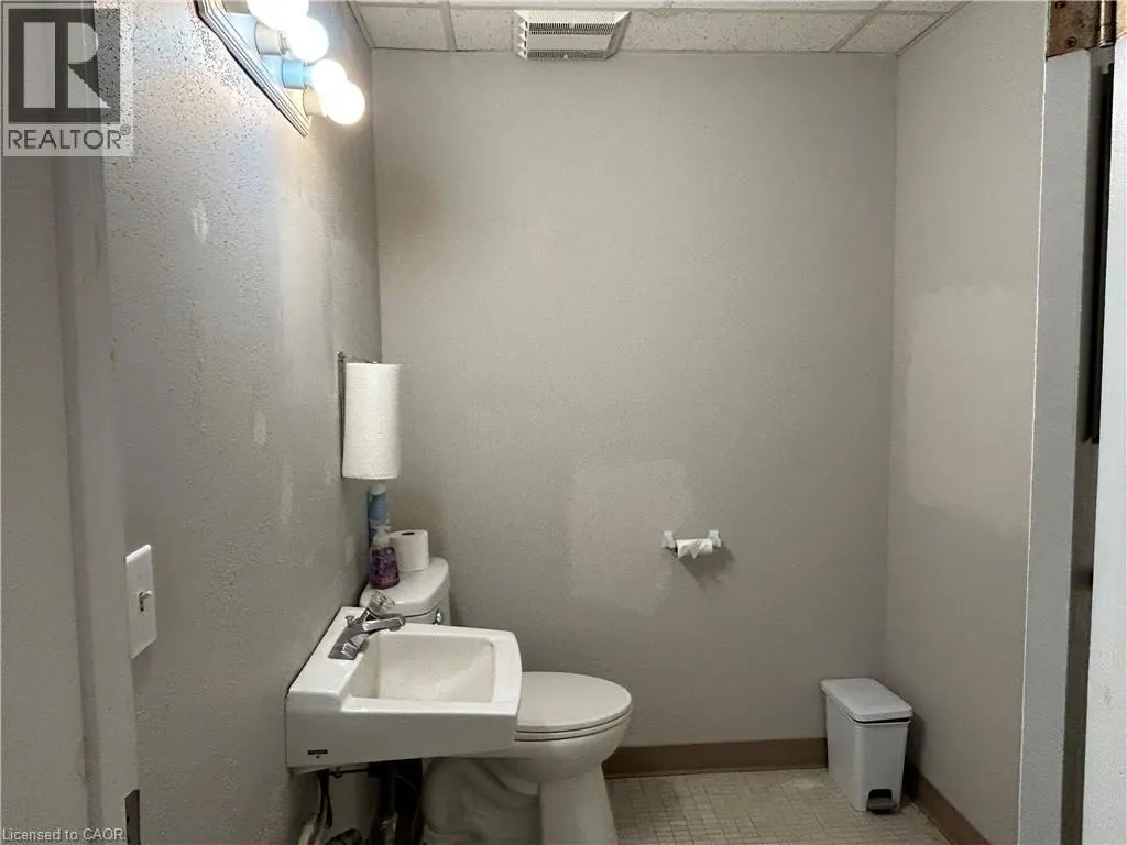 101 DONLY Drive S Unit# 3 #3