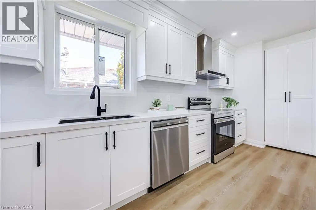 387 EAST 19TH Street Unit# Upper #Upper