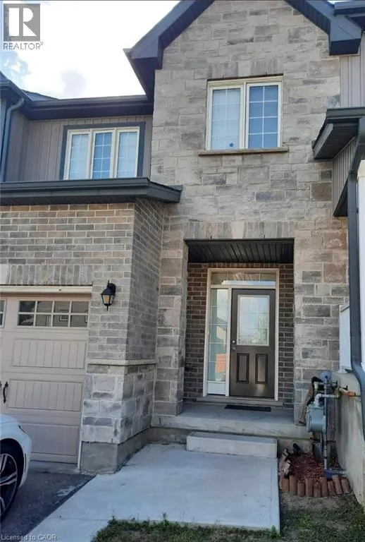 82 RENFREW Street