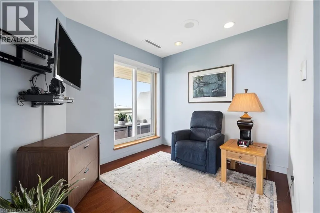 265 WESTCOURT Place Unit# PH9 #PH9