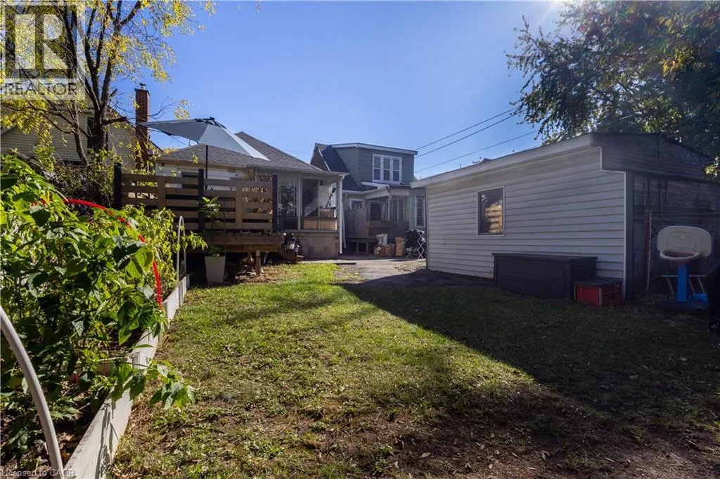 103 TUXEDO Avenue N