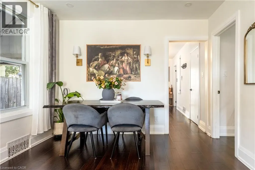 103 TUXEDO Avenue N