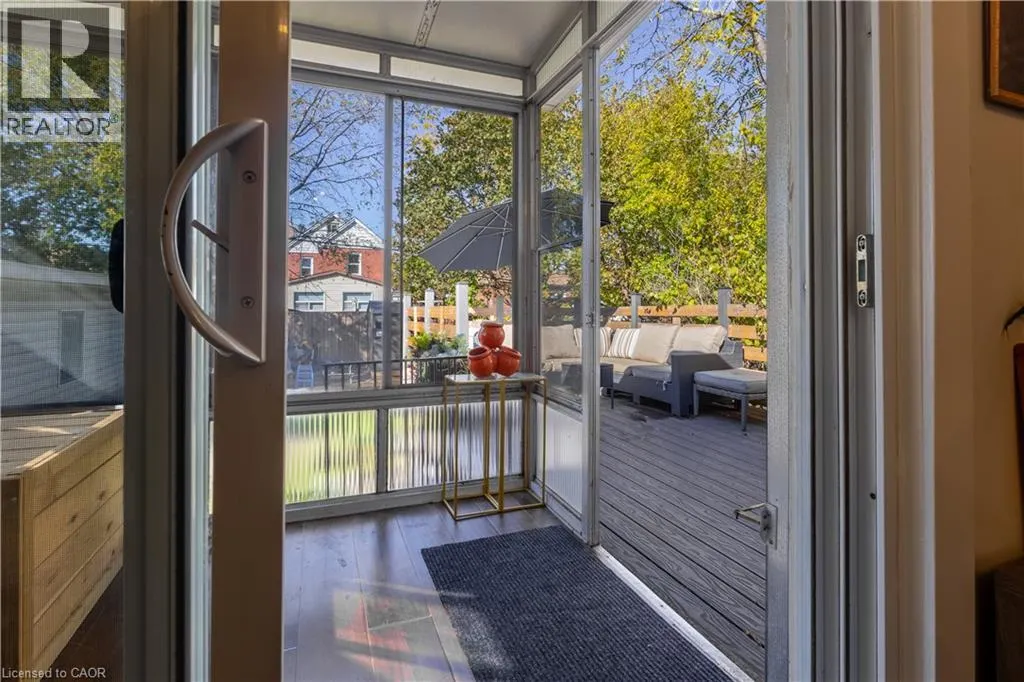 103 TUXEDO Avenue N