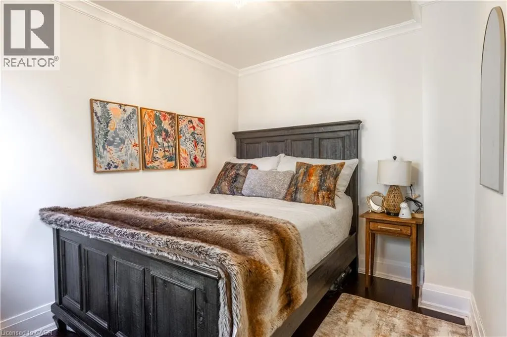 103 TUXEDO Avenue N