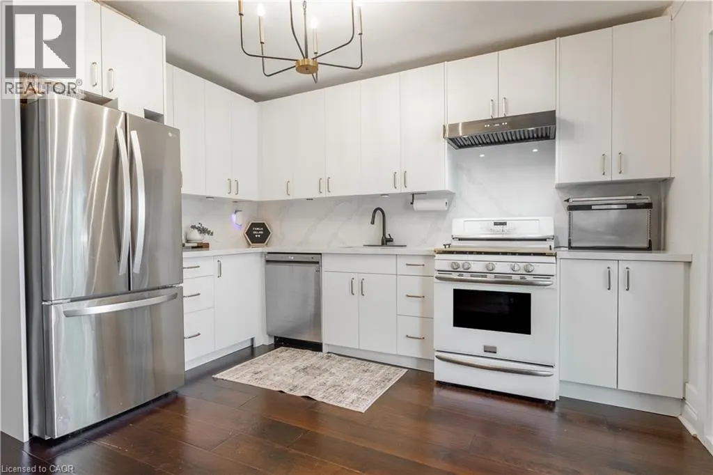 103 TUXEDO Avenue N
