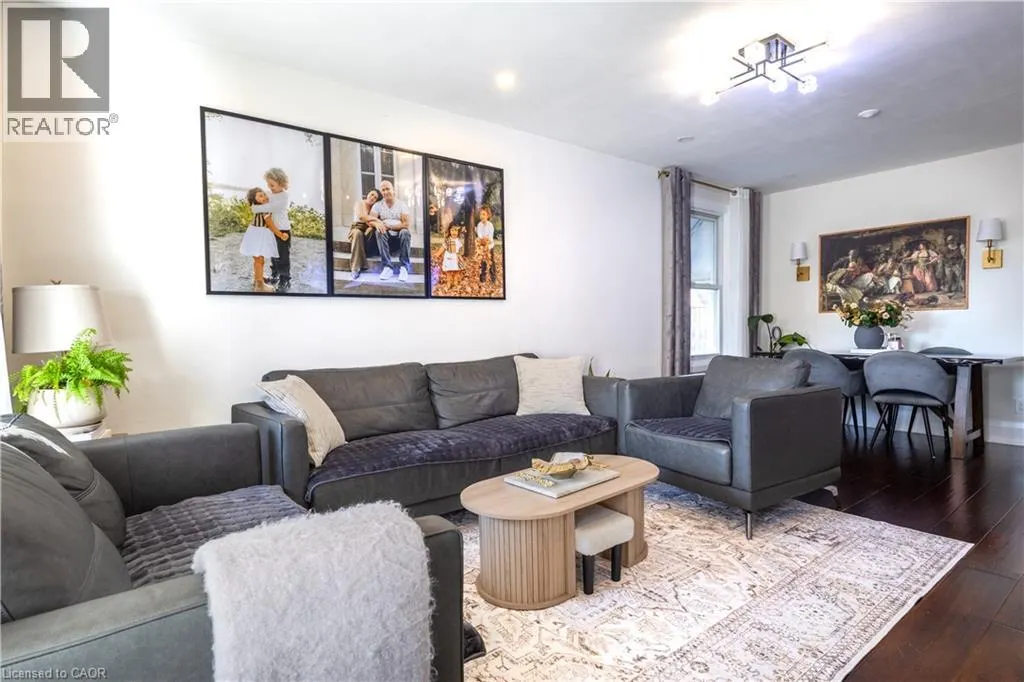 103 TUXEDO Avenue N
