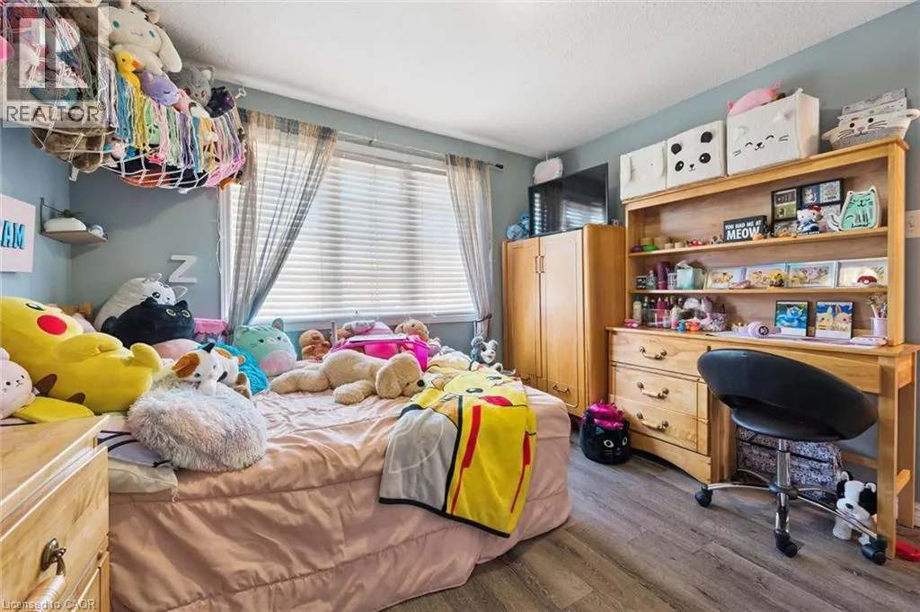 227 GREEN VISTA Drive
