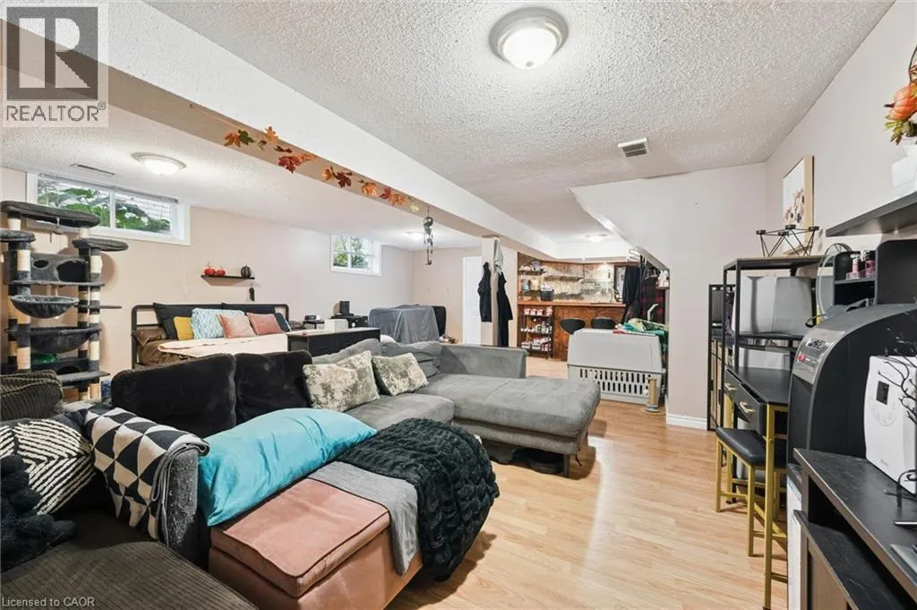 227 GREEN VISTA Drive