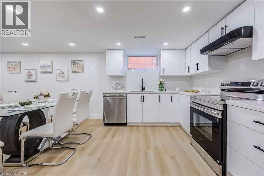 387 EAST 19TH Street Unit# Lower #Lower