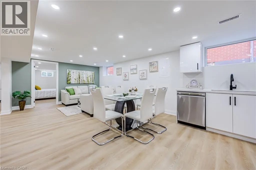 387 EAST 19TH Street Unit# Lower #Lower