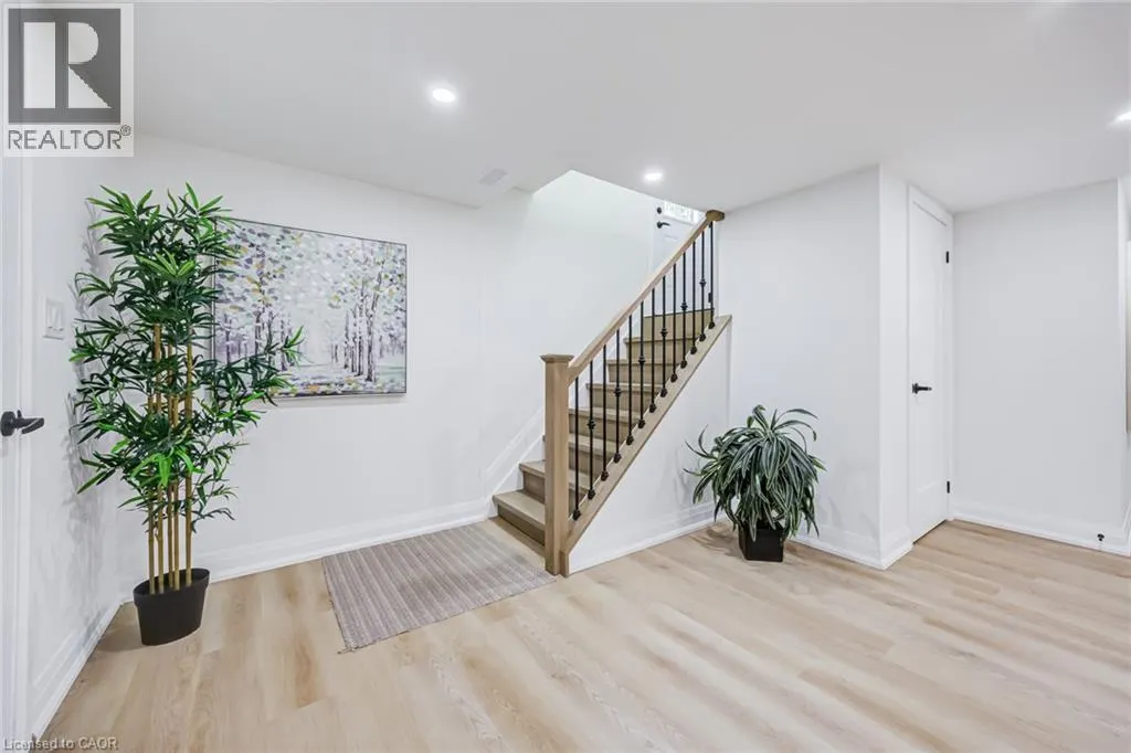 387 EAST 19TH Street Unit# Lower #Lower