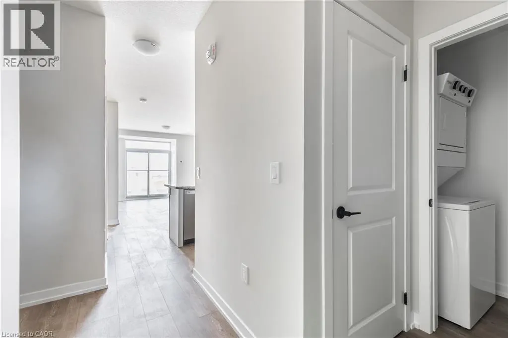 870 QUEENSTON Road Unit# 1211 #1211