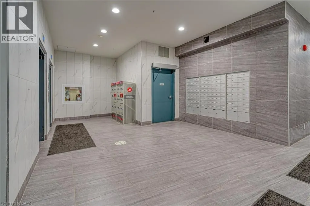 652 PRINCESS Street Unit# 304 #304