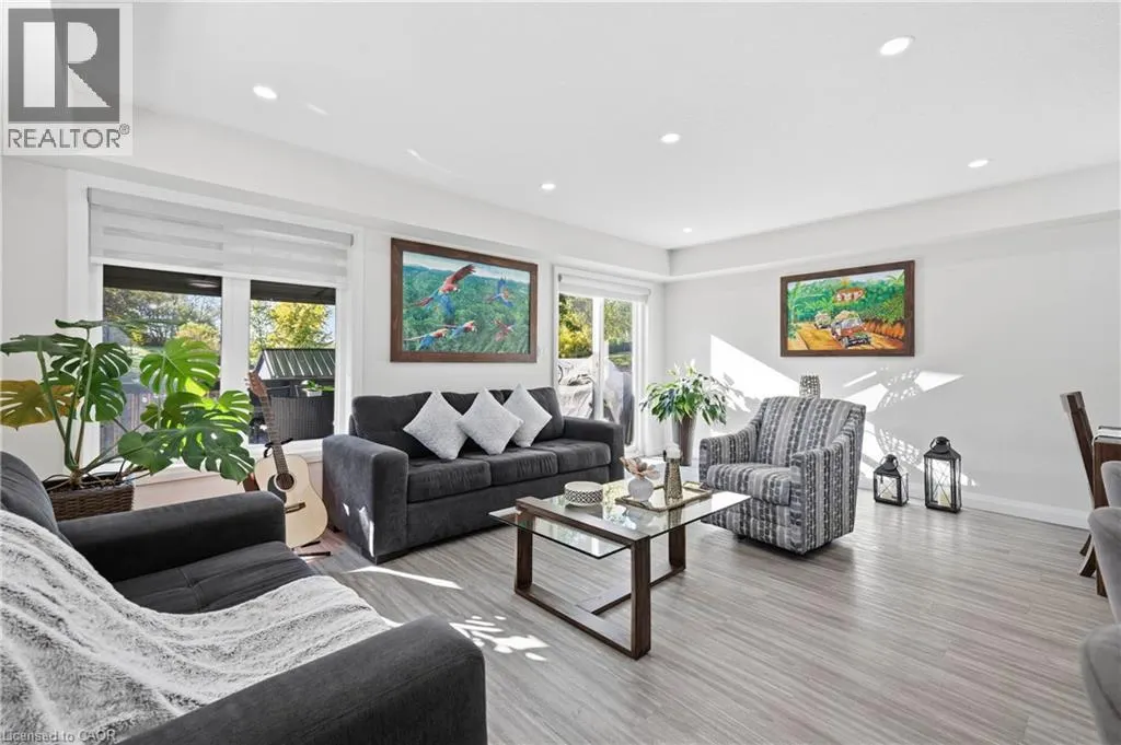 137 ELGIN Street