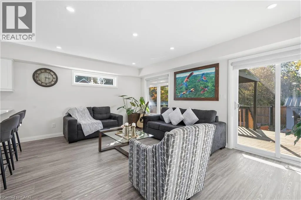 137 ELGIN Street