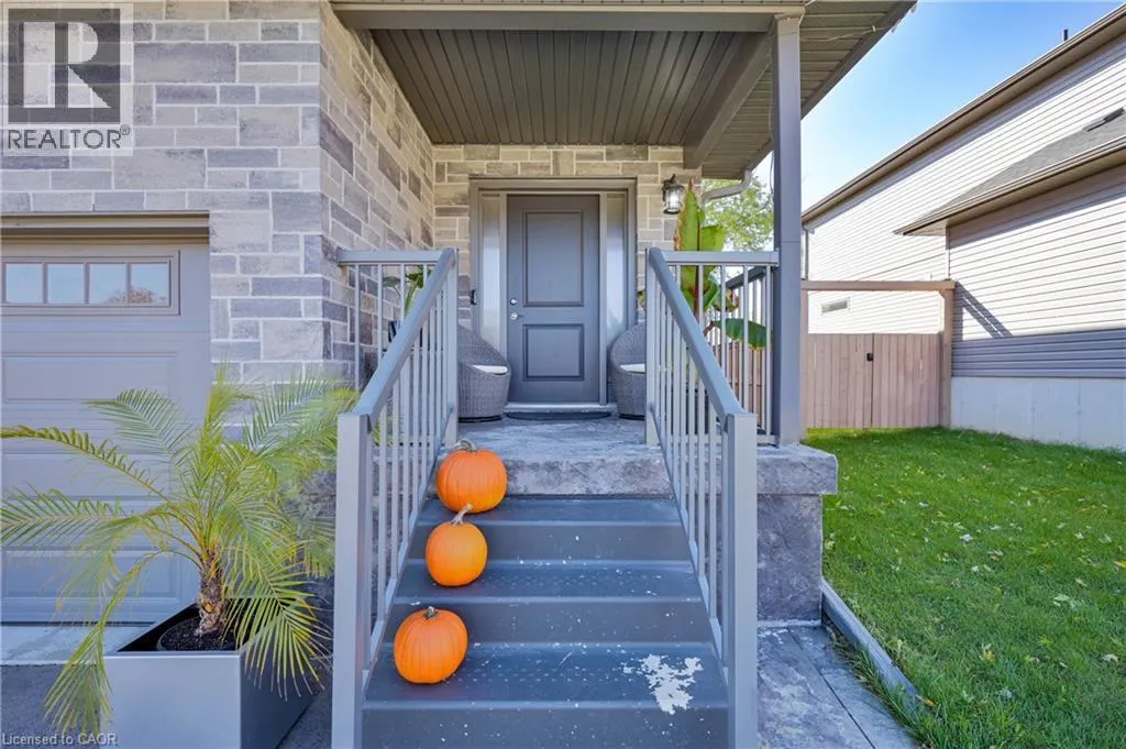 137 ELGIN Street