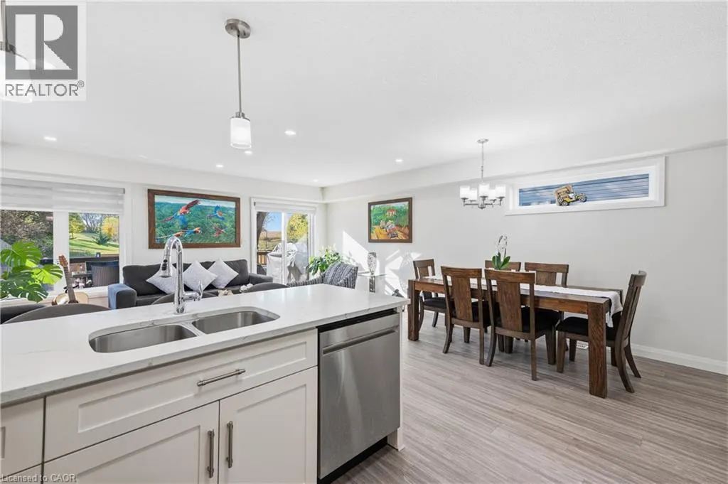137 ELGIN Street