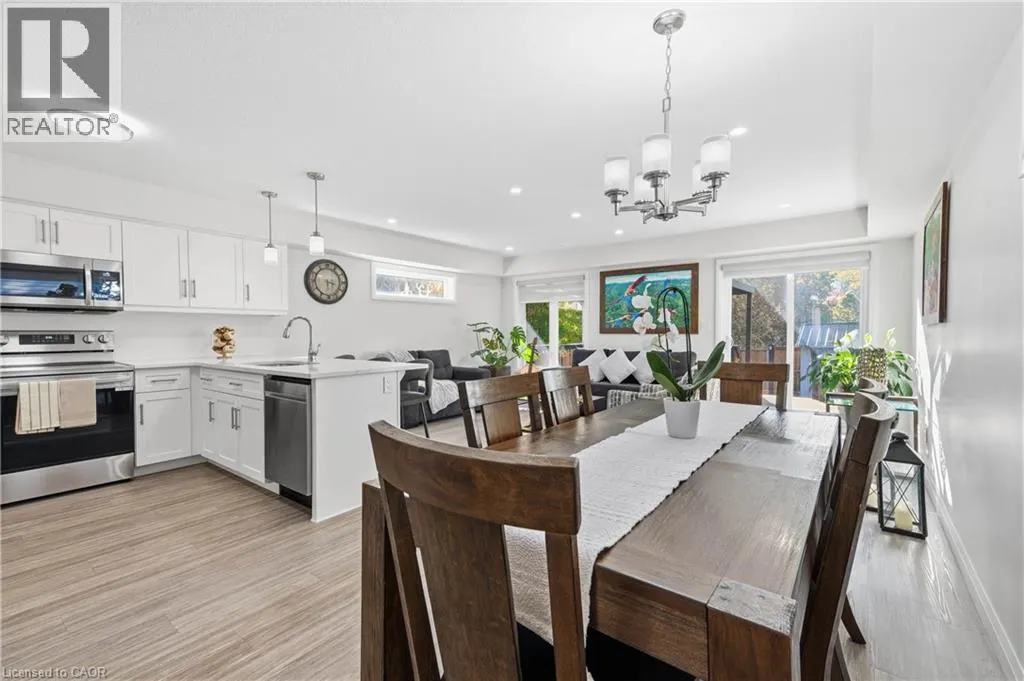 137 ELGIN Street