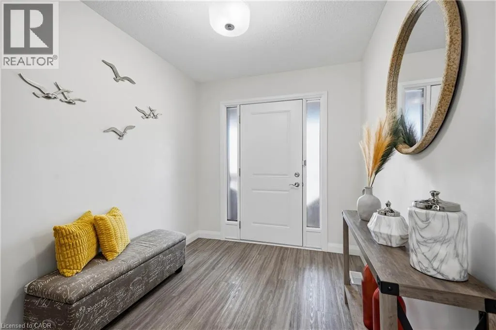 137 ELGIN Street