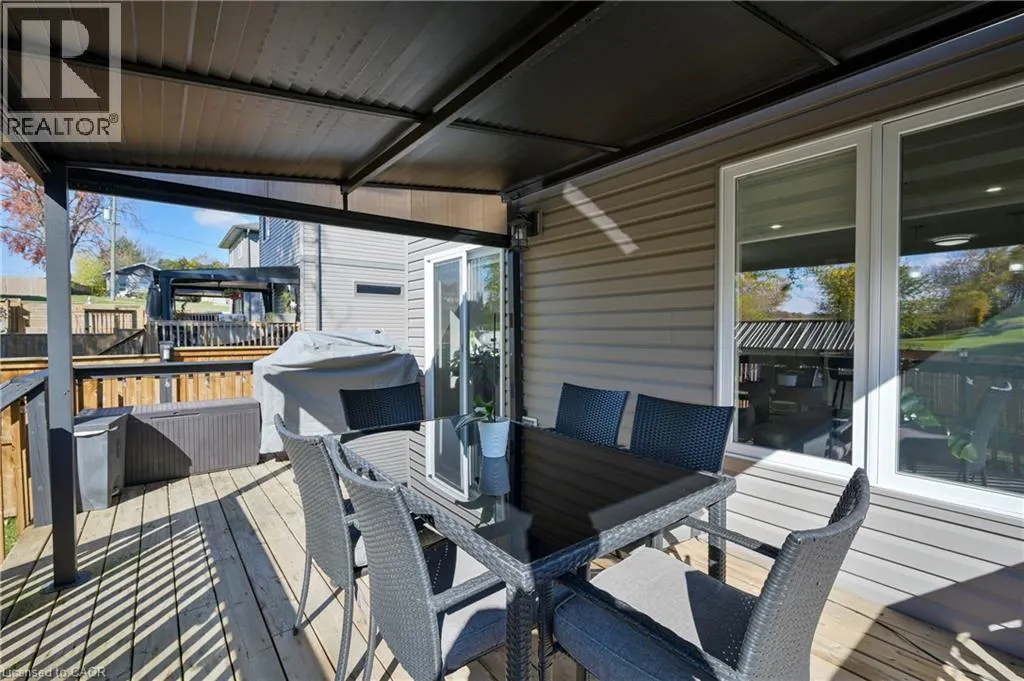 137 ELGIN Street