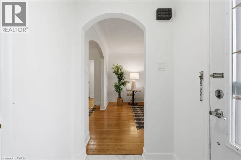 53 LIVINGSTON Avenue