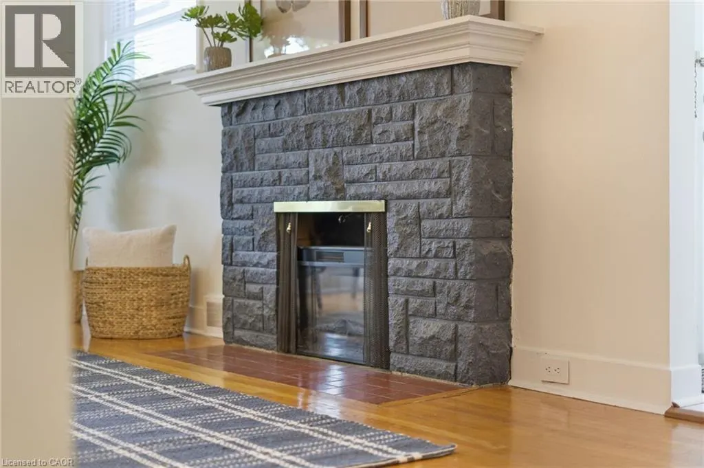 53 LIVINGSTON Avenue