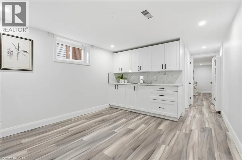 53 LIVINGSTON Avenue
