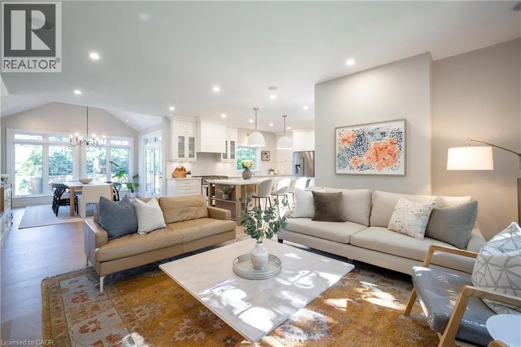 407 MAPLE GROVE Drive