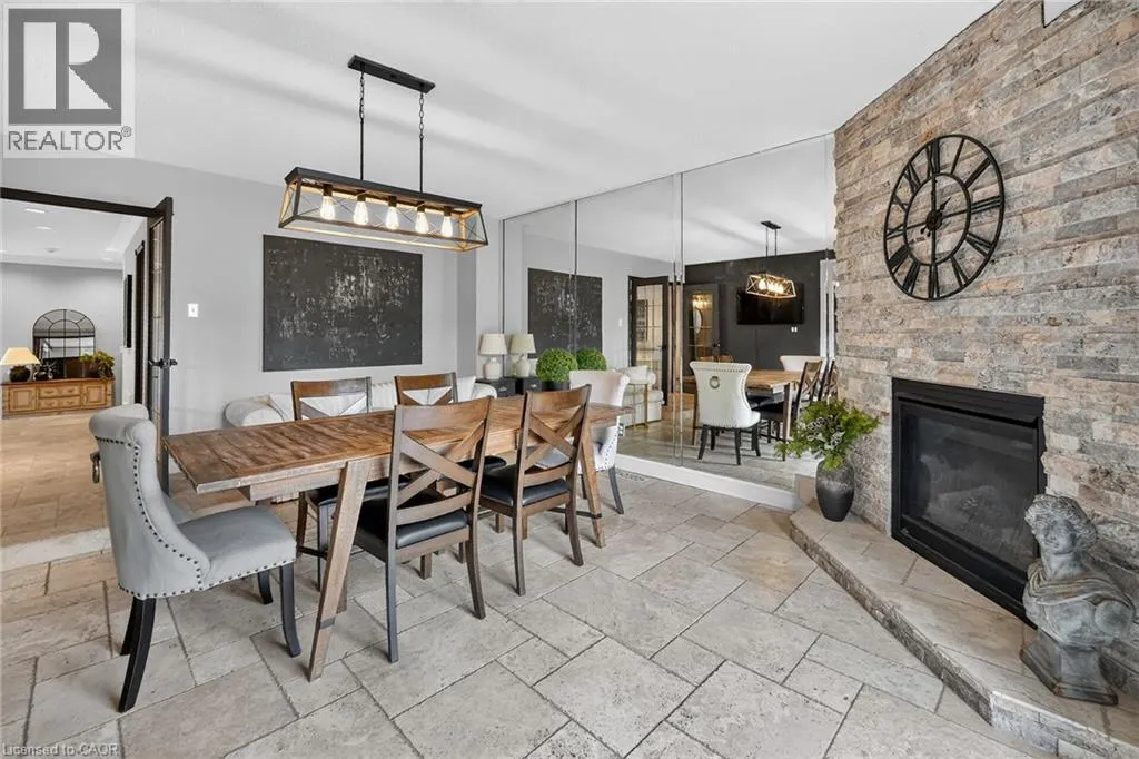 110 COVE Crescent