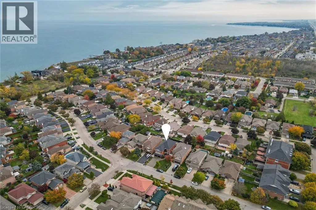 110 COVE Crescent