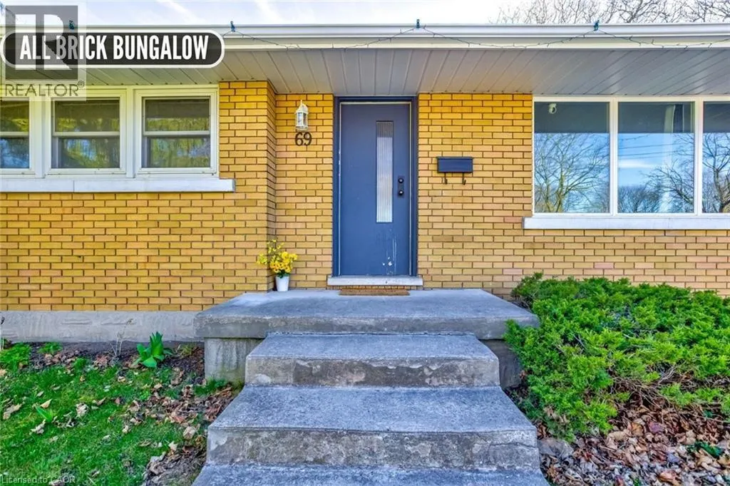 69 MAYWOOD Road Unit# Upper #Upper