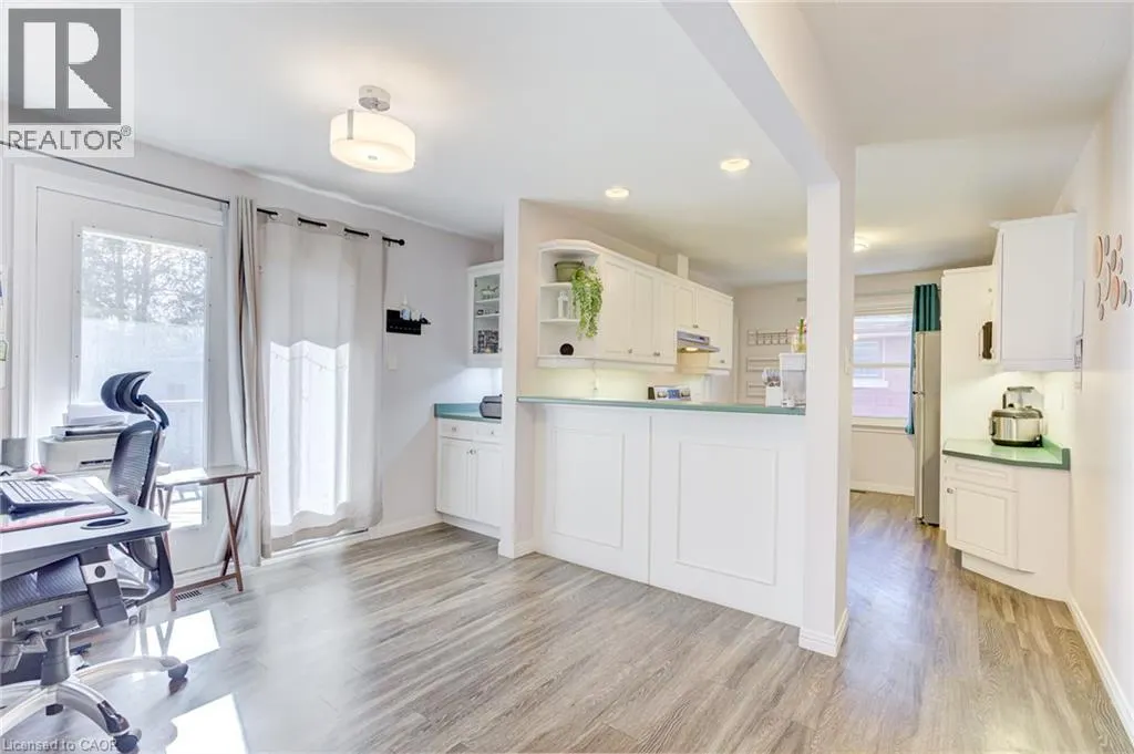 69 MAYWOOD Road Unit# Upper #Upper