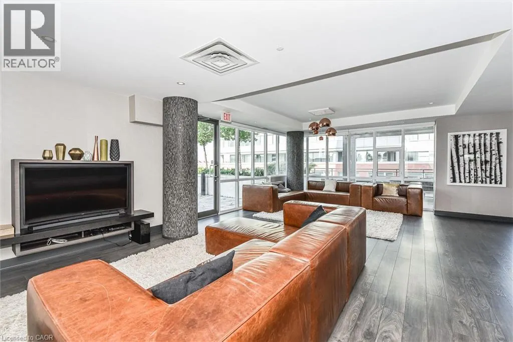 85 DUKE Street W Unit# 1511 #1511