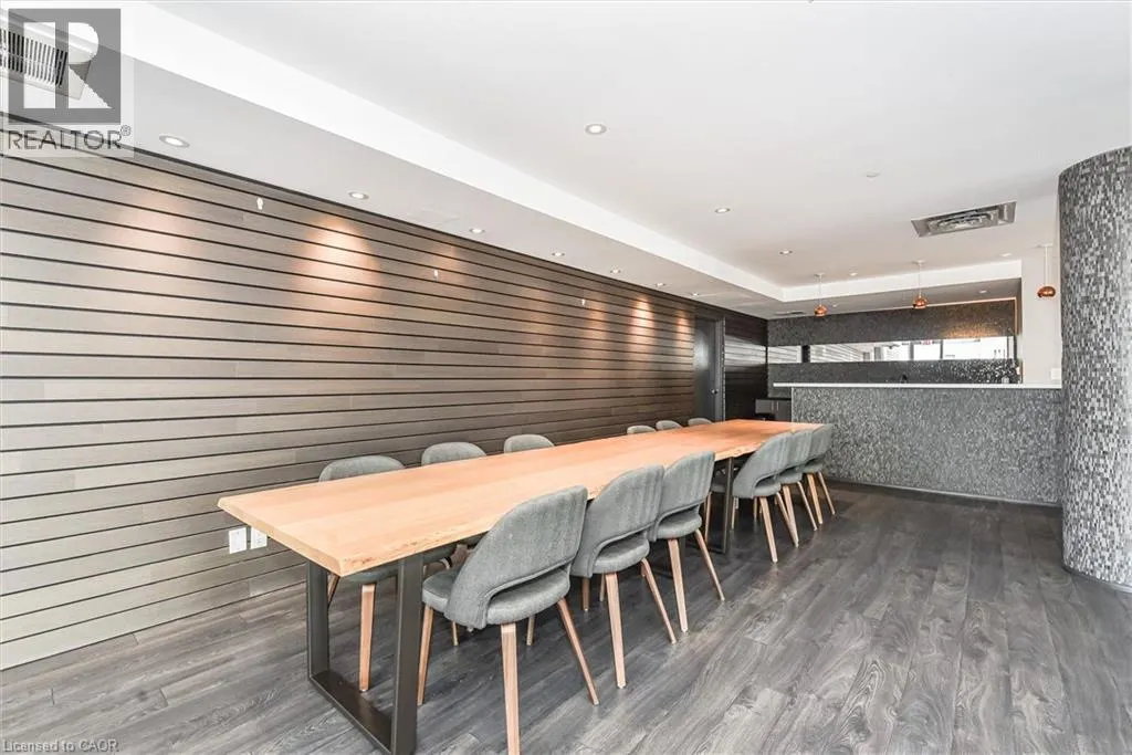 85 DUKE Street W Unit# 1511 #1511